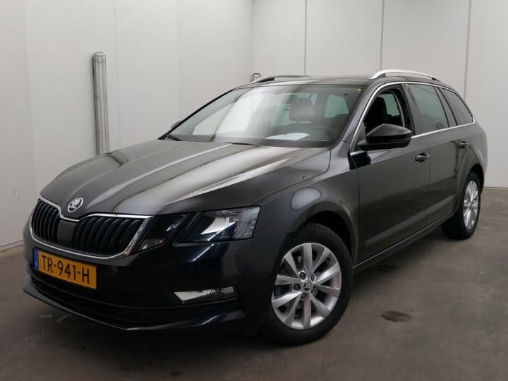 SKODA OCTAVIA 2018 tmbjg9ne7k0027918