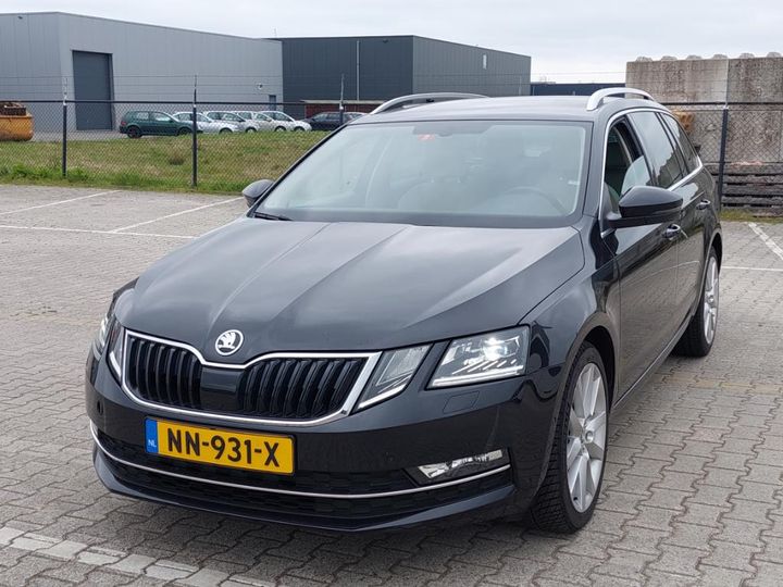 SKODA OCTAVIA 2017 tmbjg9ne9j0021181