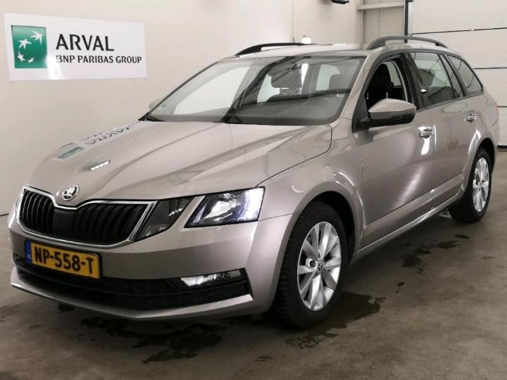 SKODA OCTAVIA 2017 tmbjg9ne9j0030351