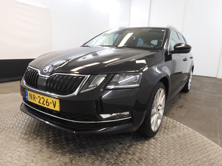 SKODA OCTAVIA 2017 tmbjg9ne9j0039650