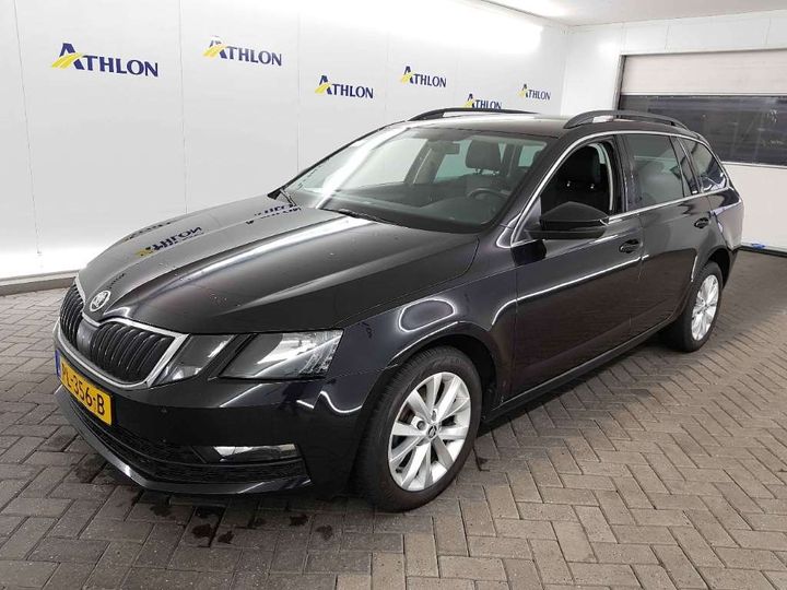 SKODA OCTAVIA 2017 tmbjg9ne9j0119000