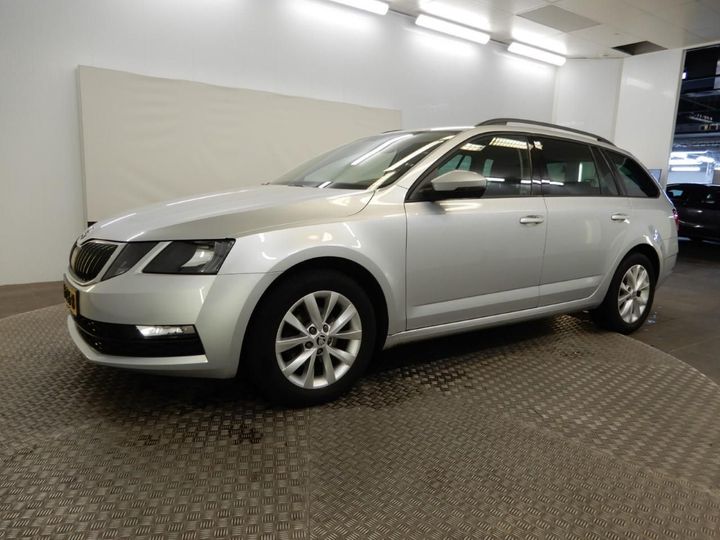 SKODA OCTAVIA 2017 tmbjg9ne9j0126626