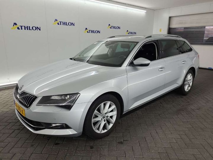 SKODA SUPERB 2018 tmbjg9np0j7597511