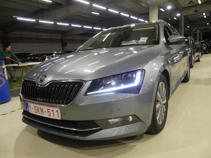 SKODA SUPERB 2017 tmbjg9np1h7560557