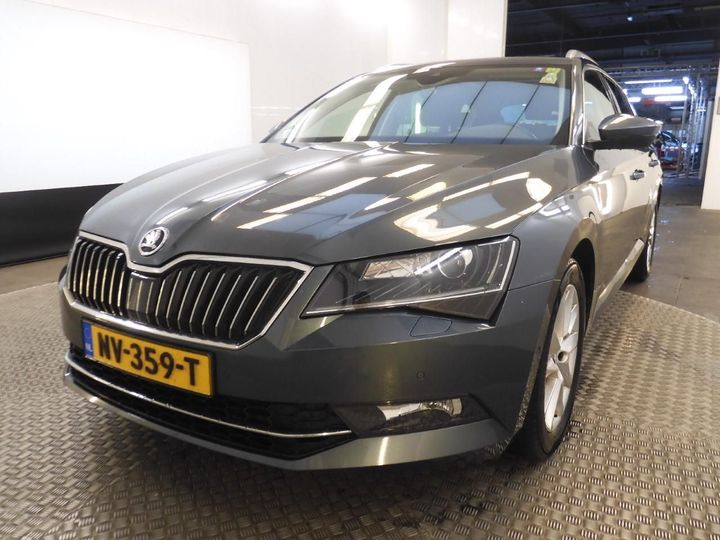 SKODA SUPERB 2018 tmbjg9np2h7547543