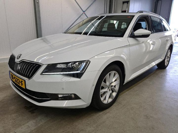 SKODA SUPERB 2018 tmbjg9np2j7604670