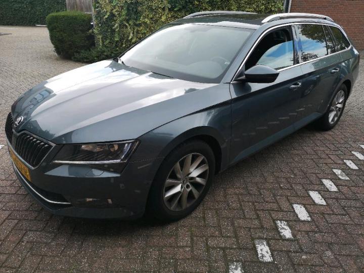 SKODA SUPERB 2017 tmbjg9np3h7537197