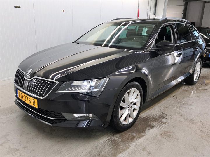 SKODA SUPERB 2017 tmbjg9np4h7557667