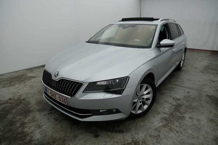 SKODA SUPERB 2017 tmbjg9npxh7556894