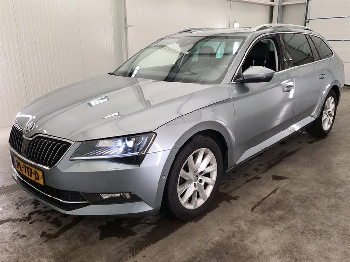 SKODA SUPERB 2017 tmbjg9npxj7504395