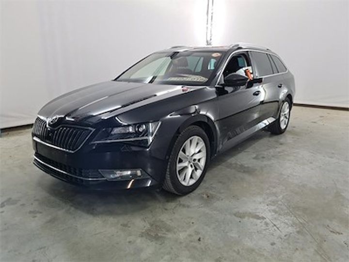 SKODA SUPERB 2018 tmbjg9npxj7557209