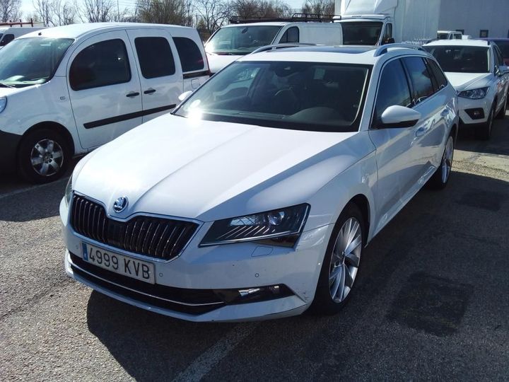 SKODA SUPERB 2019 tmbjh7np0k7050239