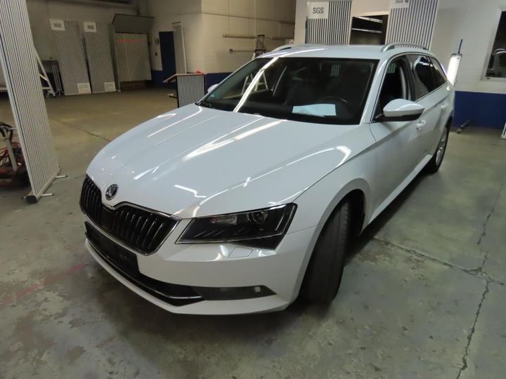 SKODA SUPERB 2018 tmbjh7np2j7606775