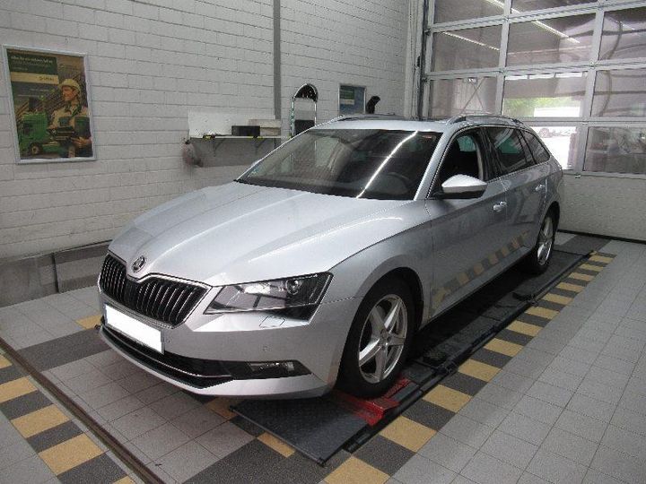 SKODA SUPERB 2019 tmbjh7np2k7072999