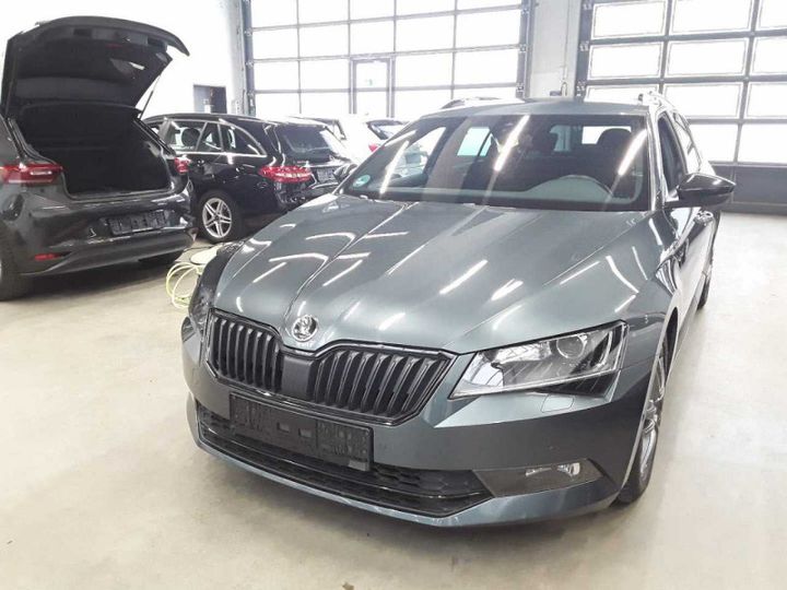 SKODA SUPERB 2019 tmbjh7np7k7077390