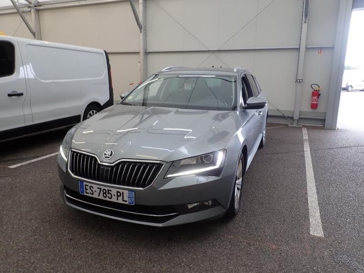 SKODA SUPERB 2017 tmbjh7np8j7543875