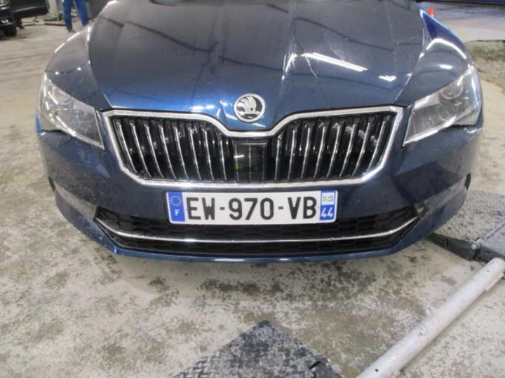 SKODA SUPERB 2018 tmbjh7np8j7581137