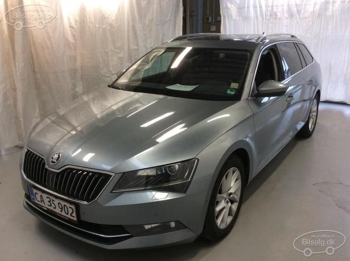 SKODA SUPERB 2018 tmbjh7np8j7603511