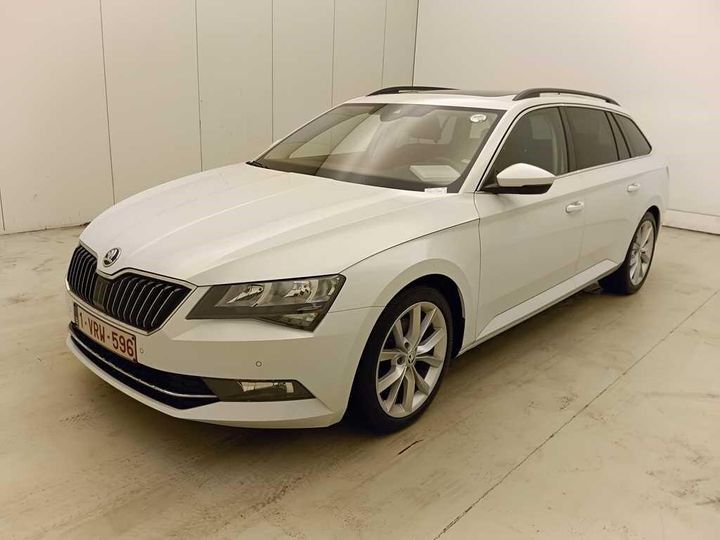 SKODA SUPERB 2019 tmbjh7np8k7033012