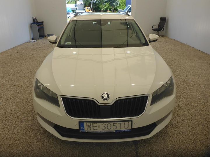 SKODA SUPERB 2018 tmbjh7np9j7607339