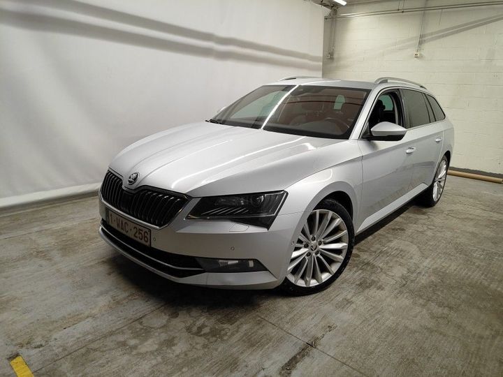 SKODA SUPERB 2019 tmbjh7npxk7059207