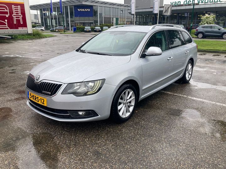 SKODA SUPERB 2013 tmbjj73t3e9008273