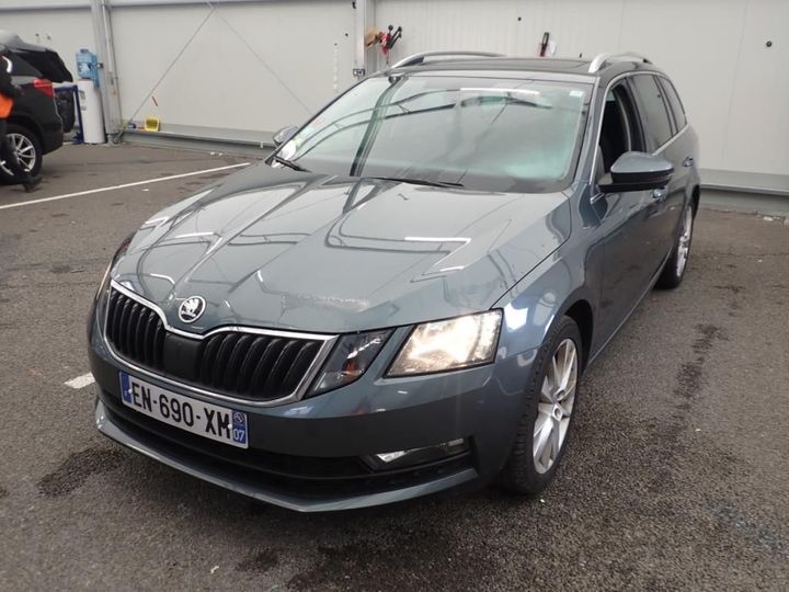 SKODA OCTAVIA 2017 tmbjj7ne2j0041424