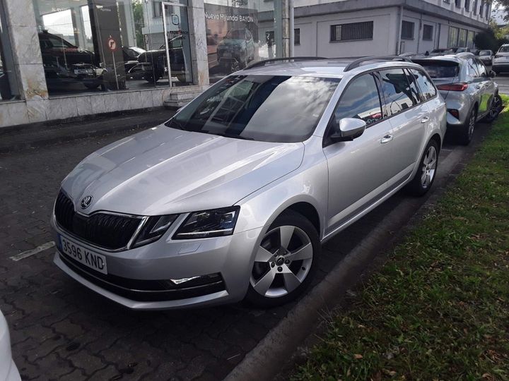 SKODA OCTAVIA 2018 tmbjj7ne7j0346465