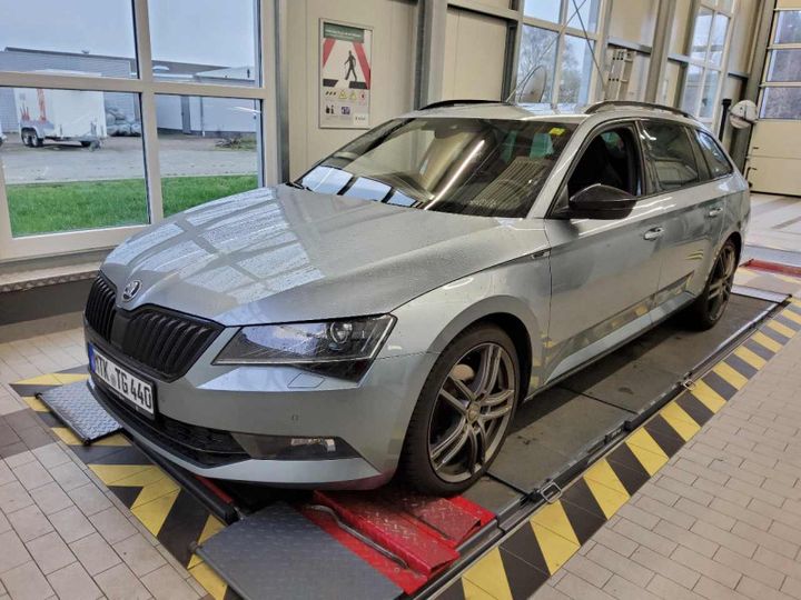 SKODA SUPERB 2019 tmbjj7npxk7080725