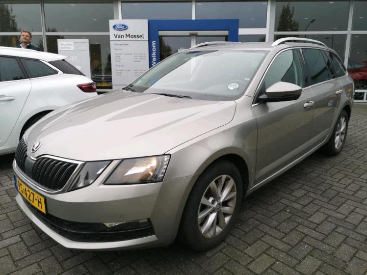 SKODA OCTAVIA 2017 tmbjj9ne2j0136075