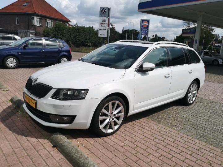 SKODA OCTAVIA 2017 tmbjj9ne5h0147419