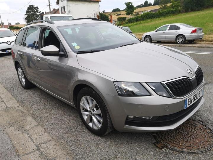 SKODA OCTAVIA 2017 tmbjj9nexj0072044