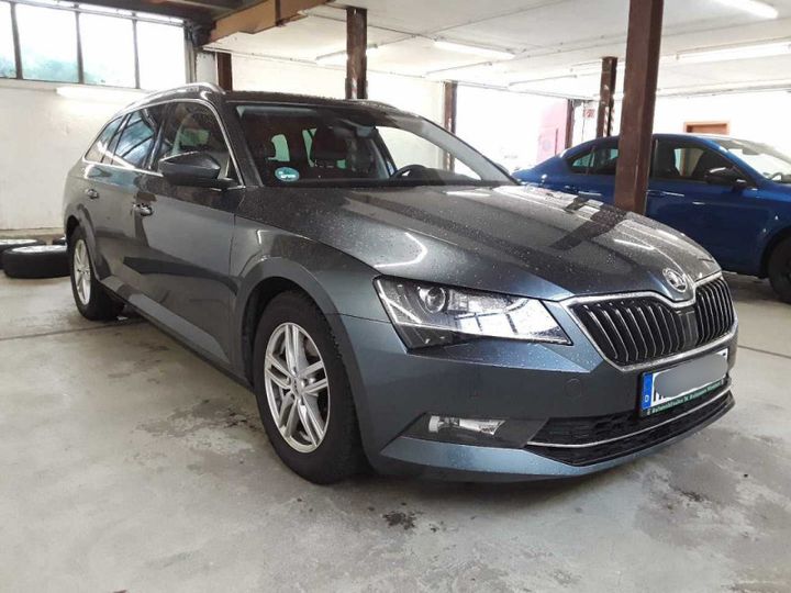 SKODA SUPERB 2019 tmbjj9np5k7081065