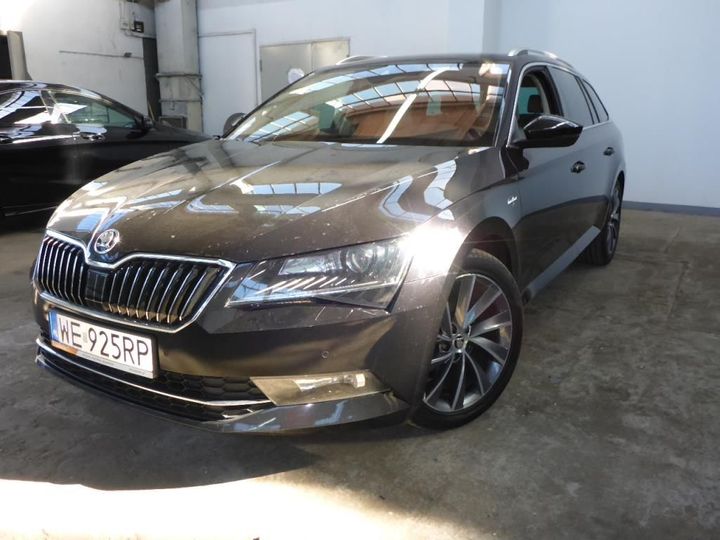 SKODA SUPERB 2017 tmbjj9np8j7523125