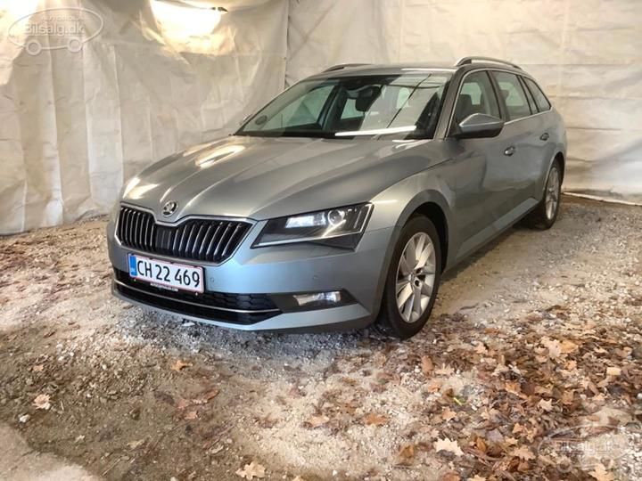 SKODA SUPERB 2019 tmbjn7np0k7030968