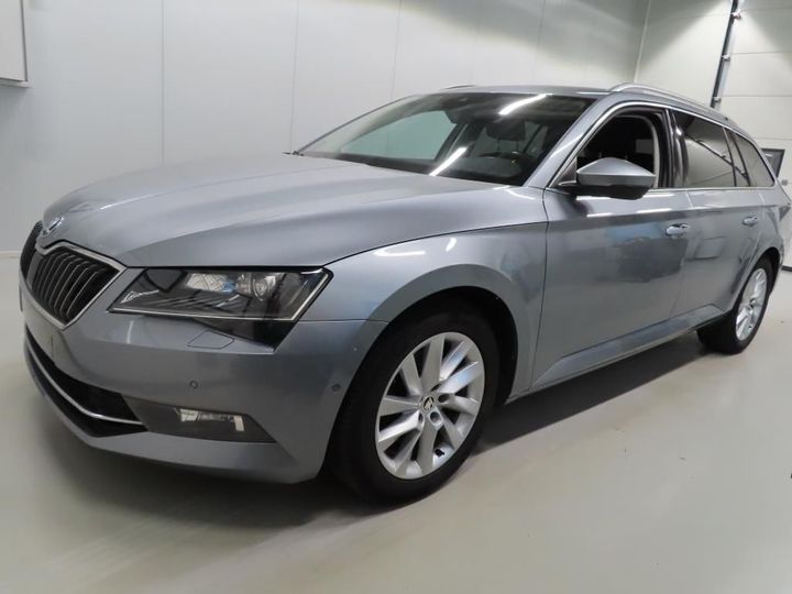 SKODA SUPERB 2019 tmbjn7np0k7060570