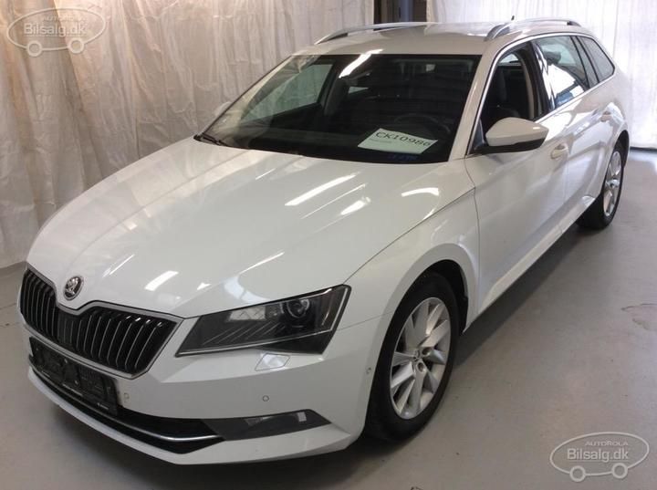 SKODA SUPERB 2019 tmbjn7np7k7074241