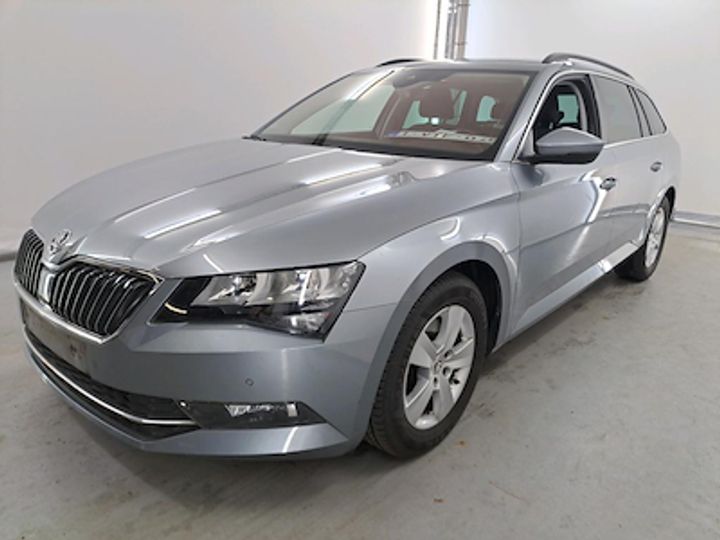 SKODA SUPERB 2019 tmbjn7np8k7048067