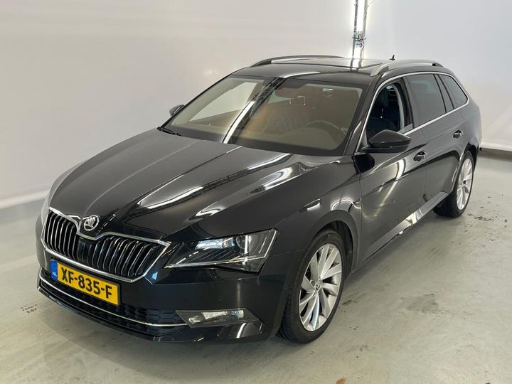 SKODA SUPERB 2019 tmbjn9np0k7036118