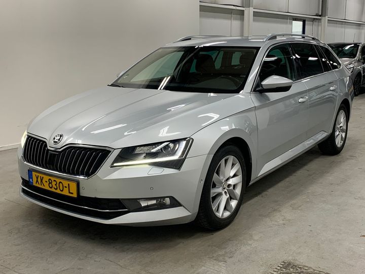 SKODA SUPERB 2019 tmbjn9np0k7044400