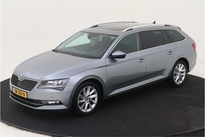 SKODA SUPERB 2019 tmbjn9np2k7060727