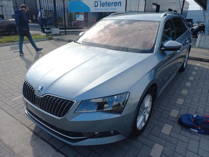 SKODA SUPERB 2019 tmbjn9np4k7080560