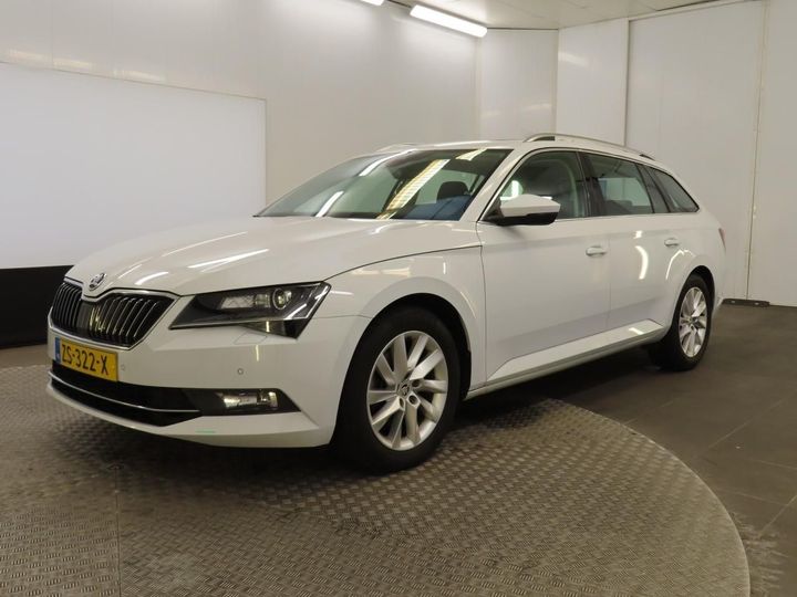 SKODA SUPERB 2019 tmbjn9np5k7024675