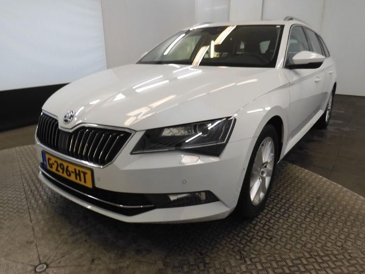 SKODA SUPERB 2019 tmbjn9np5k7027057