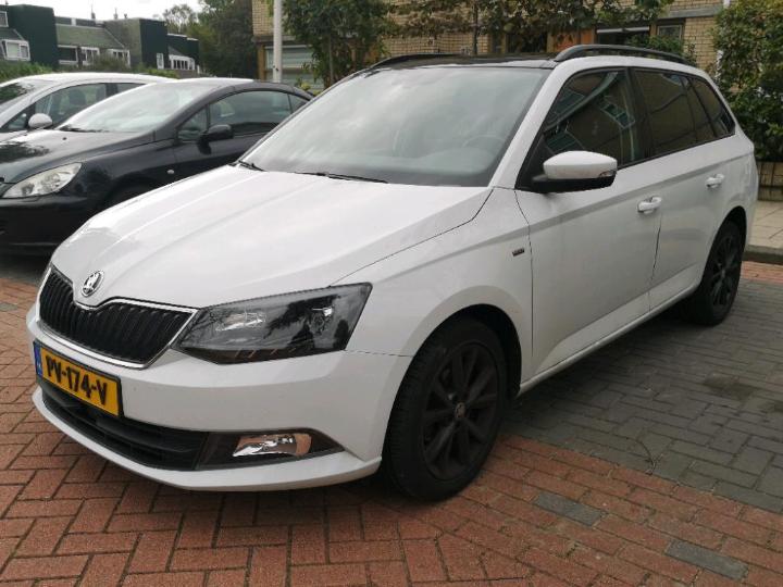 SKODA FABIA 2017 tmbjp6nj4jz022262