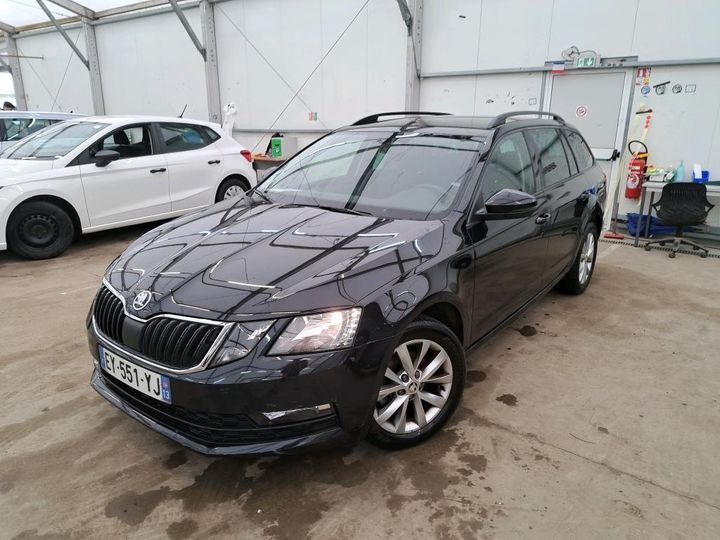 SKODA OCTAVIA 2018 tmbjp7ne1j0324704