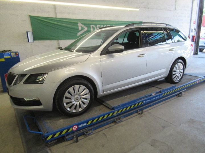 SKODA OCTAVIA 2019 tmbjp7ne7k0241361