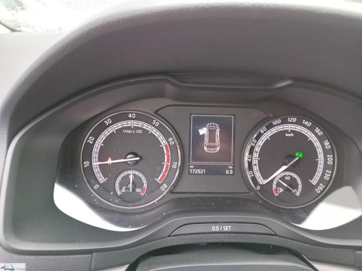 SKODA KAROQ 2019 tmbjp7nu7k5019560