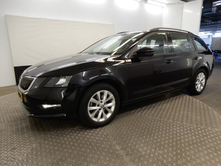 SKODA OCTAVIA 2017 tmbjp9ne0j0031615