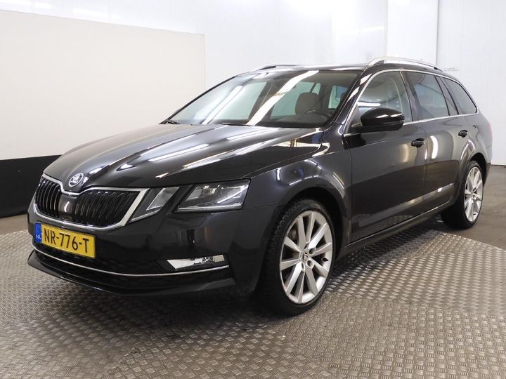 SKODA OCTAVIA 2017 tmbjp9ne0j0037267